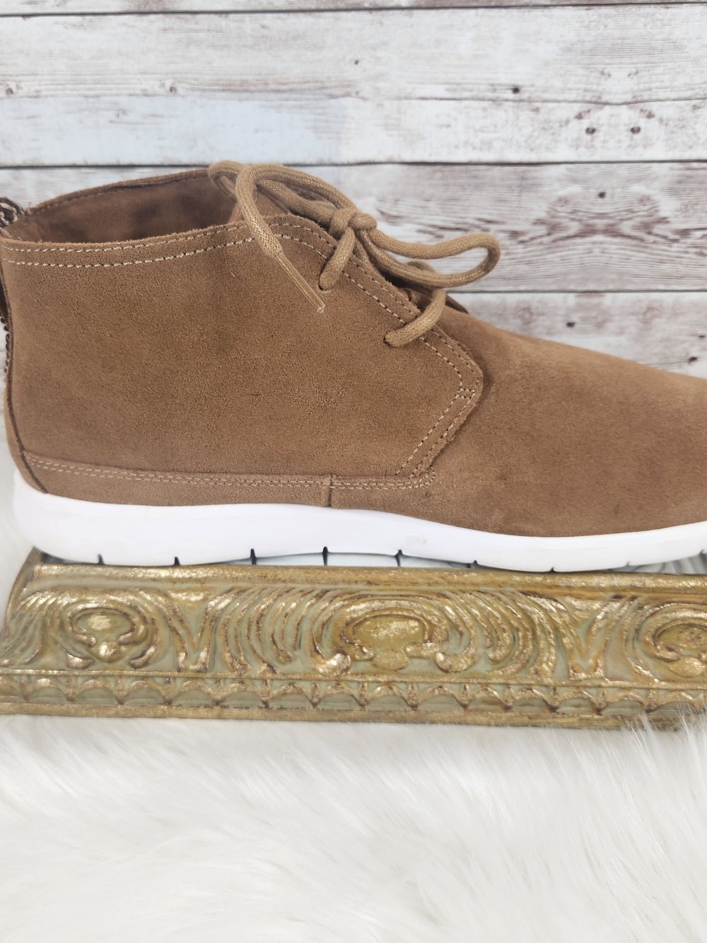 UGG Men's Tan Suede Chukka Sneakers - Picture 5 of 6